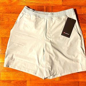 Lululemon Pace Breaker shorts 7” Lined